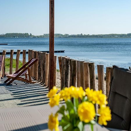 Exclusive Apartment On The Ground Floor Directly Located On The Water Kamperland Eksteriør bilde