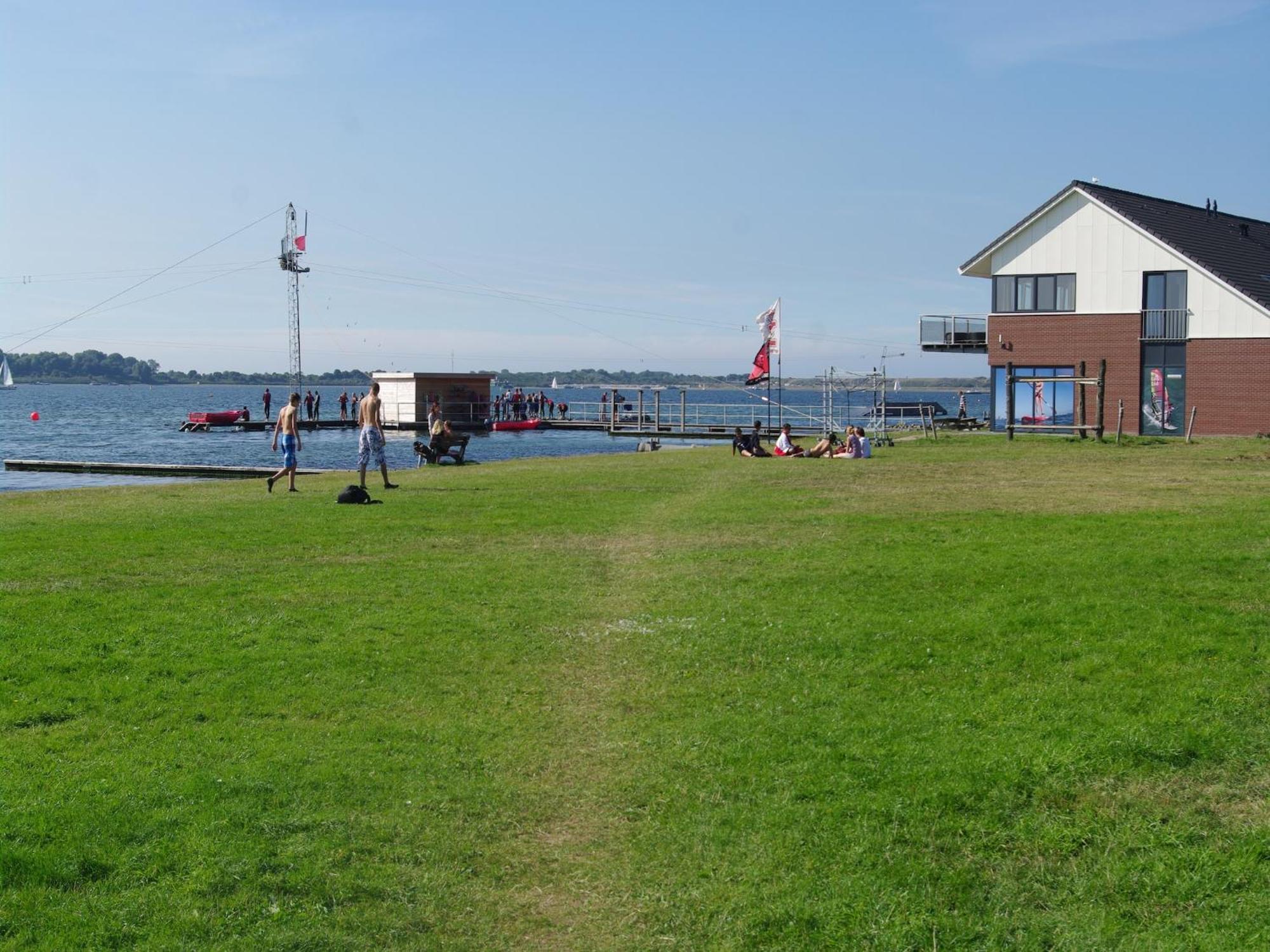 Exclusive Apartment On The Ground Floor Directly Located On The Water Kamperland Eksteriør bilde