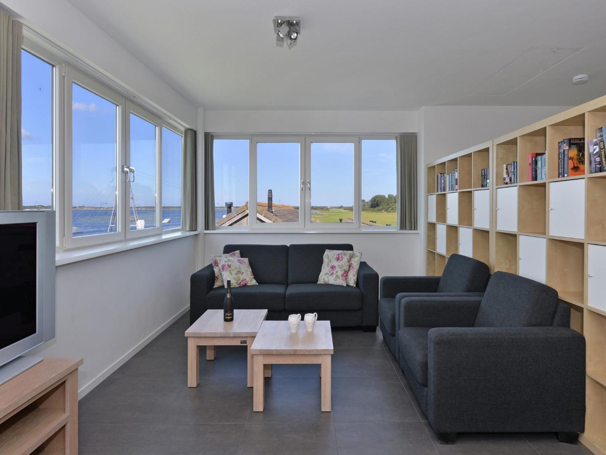 Exclusive Apartment On The Ground Floor Directly Located On The Water Kamperland Eksteriør bilde